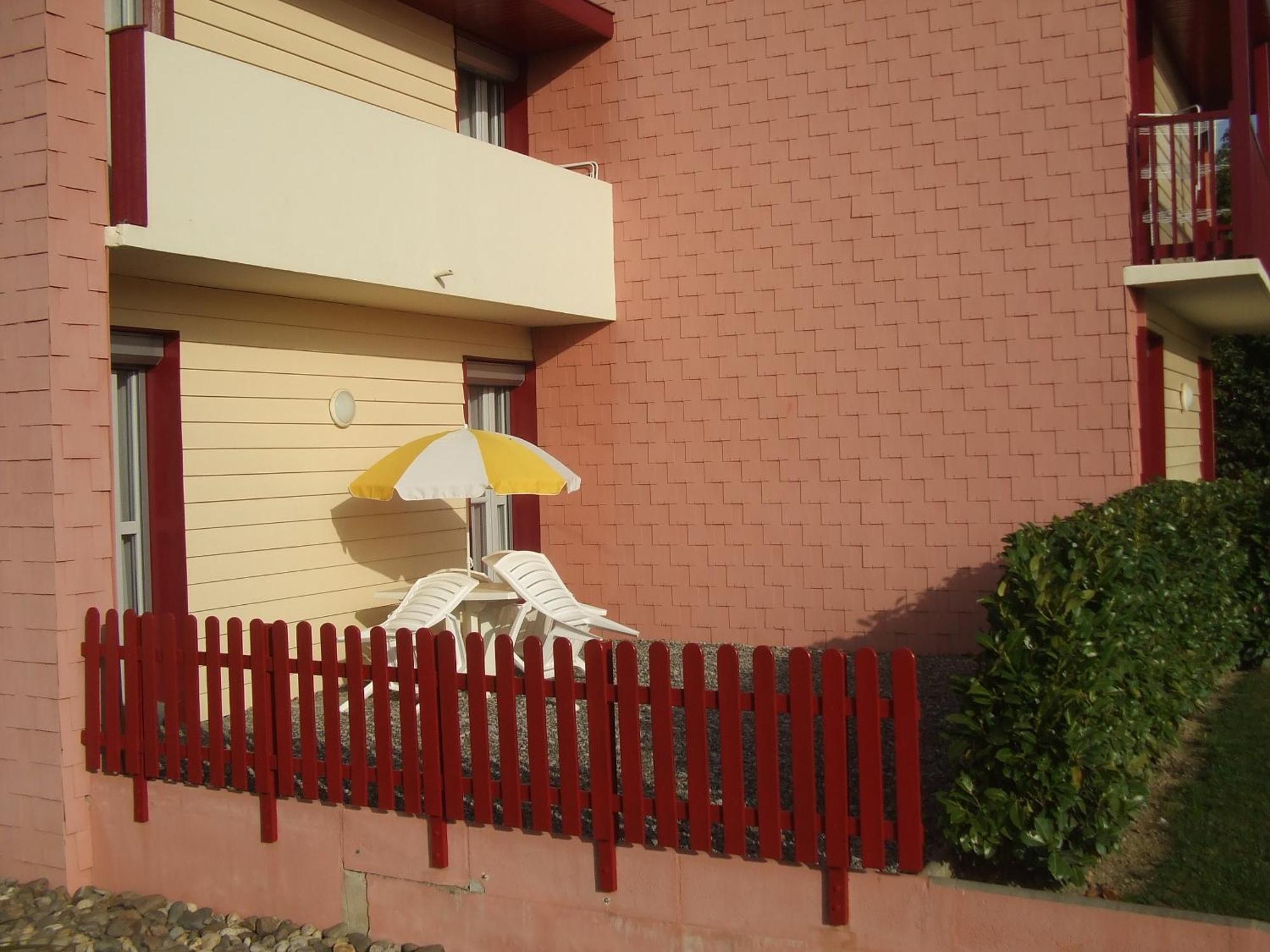鲁伊小屋公寓 萨利-德贝阿恩 外观 照片